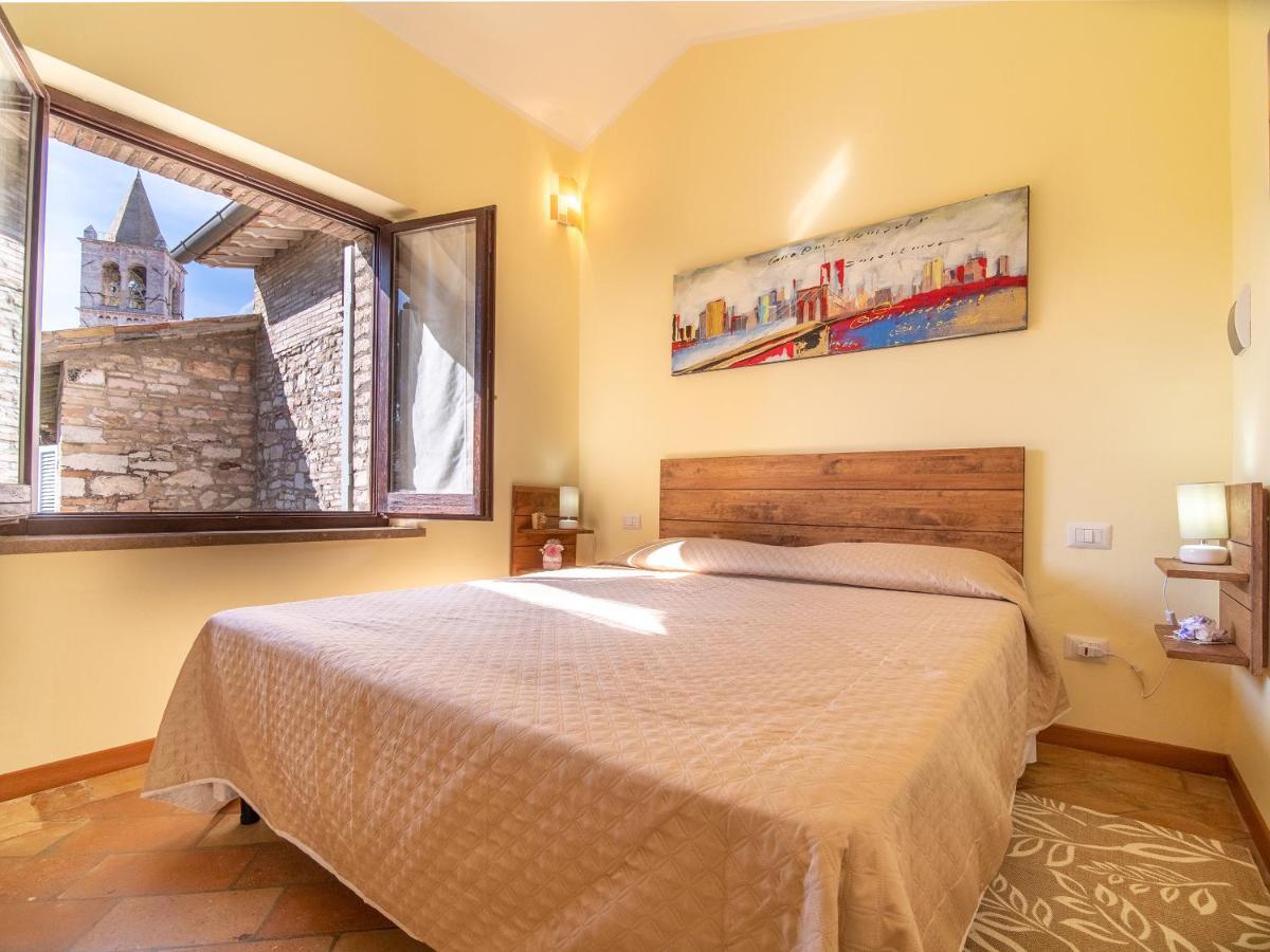 Terrazza Santa Chiara Hotel Assisi Bagian luar foto